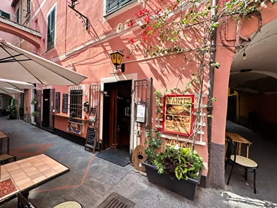 Immagine 1 di Attività commerciale in vendita  in VIA ROSA RAIMONDI 10 a Loano