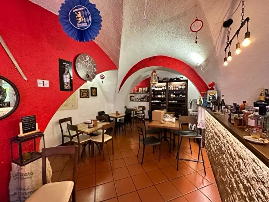 Immagine 5 di Attività commerciale in vendita  in VIA ROSA RAIMONDI 10 a Loano