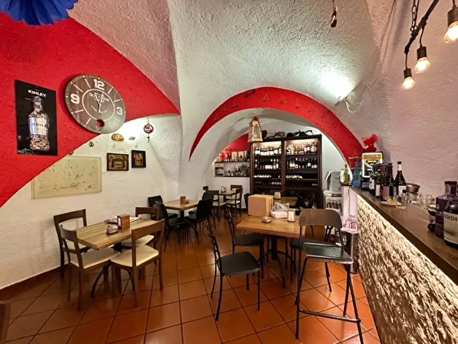 Immagine 7 di Attività commerciale in vendita  in VIA ROSA RAIMONDI 10 a Loano