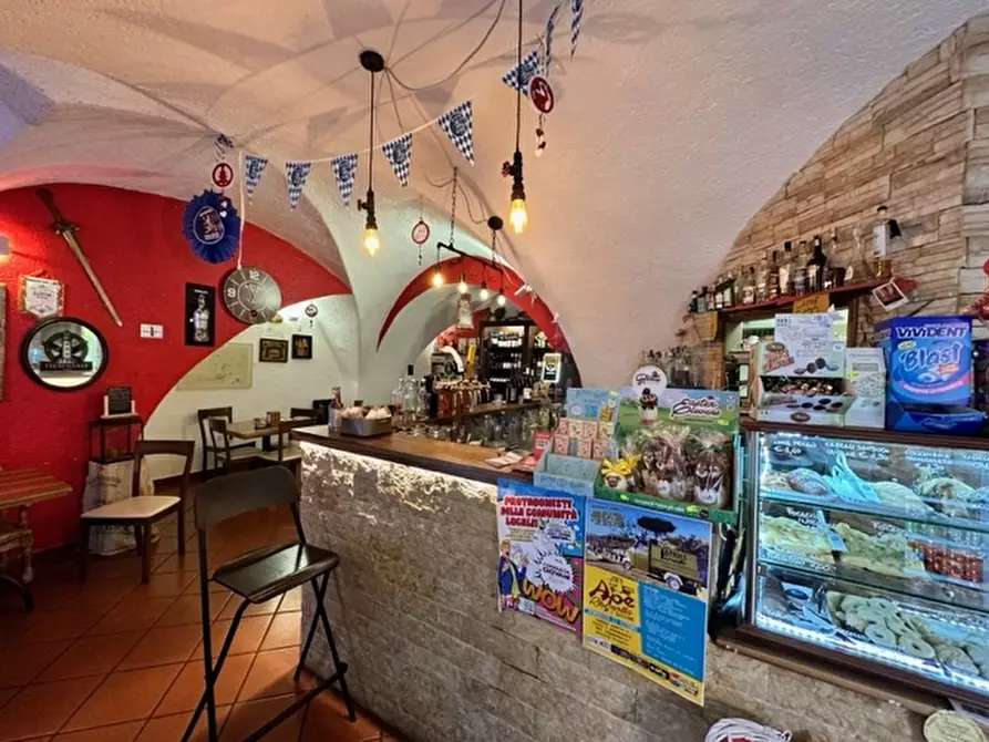 Immagine 8 di Attività commerciale in vendita  in VIA ROSA RAIMONDI 10 a Loano