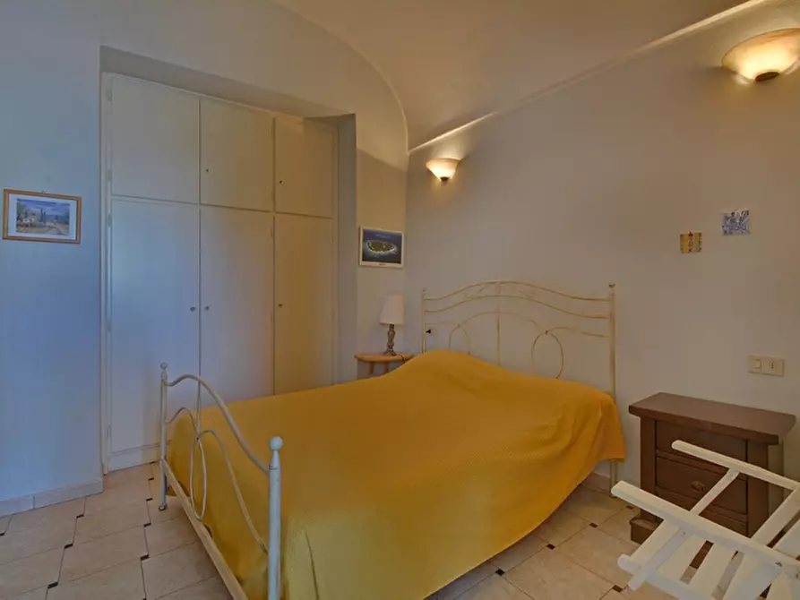 Immagine 15 di Monolocale in vendita  a Loano