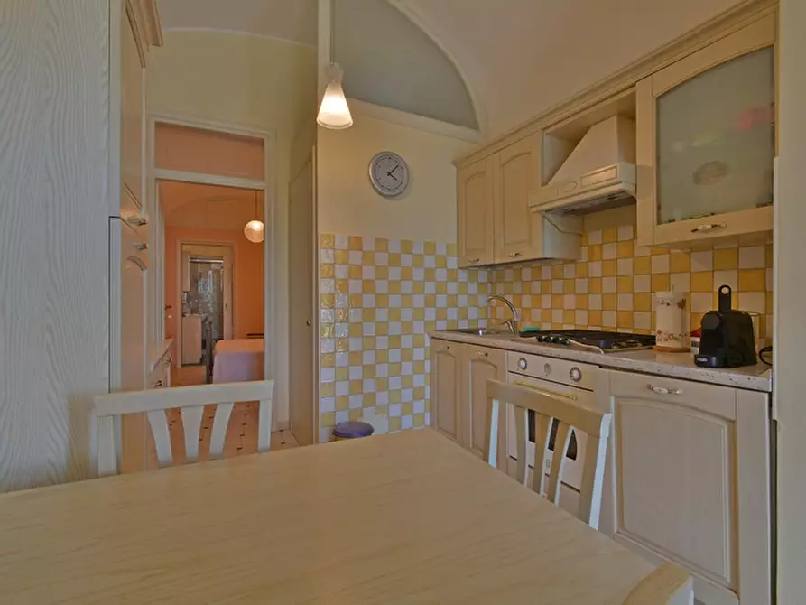 Immagine 19 di Monolocale in vendita  a Loano