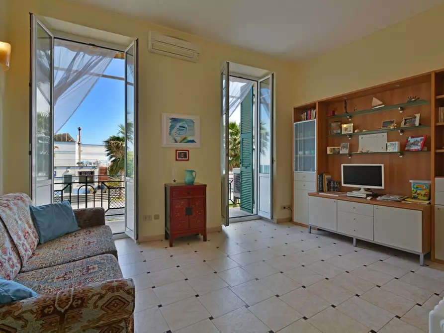 Immagine 7 di Monolocale in vendita  a Loano