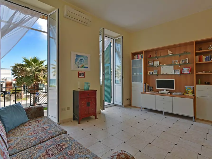 Immagine 9 di Monolocale in vendita  a Loano