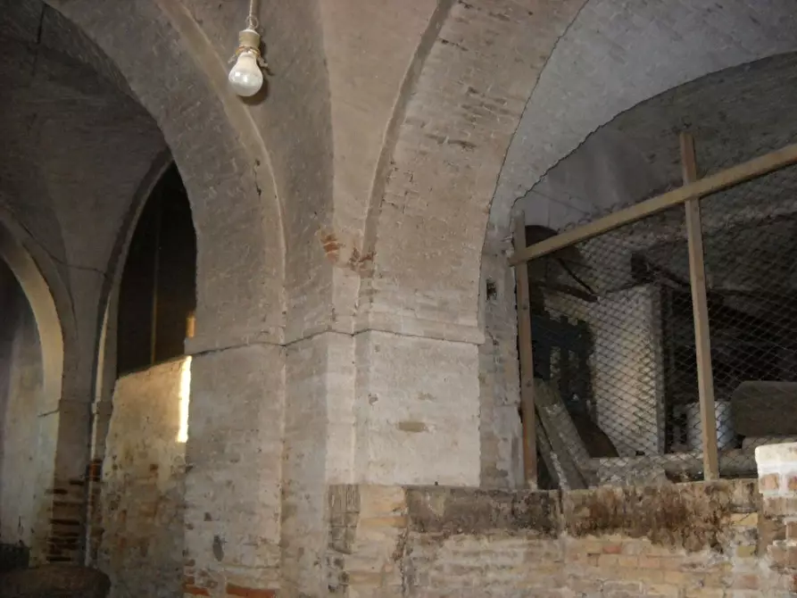 Immagine 10 di Palazzo in vendita  in vico1Umberto a Torino Di Sangro
