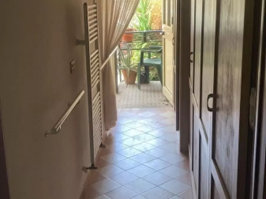 Immagine 11 di Appartamento in vendita  in via centrale 43 a Casoli