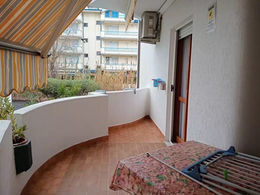 Immagine 10 di Appartamento in vendita  in via Grecale a Vasto