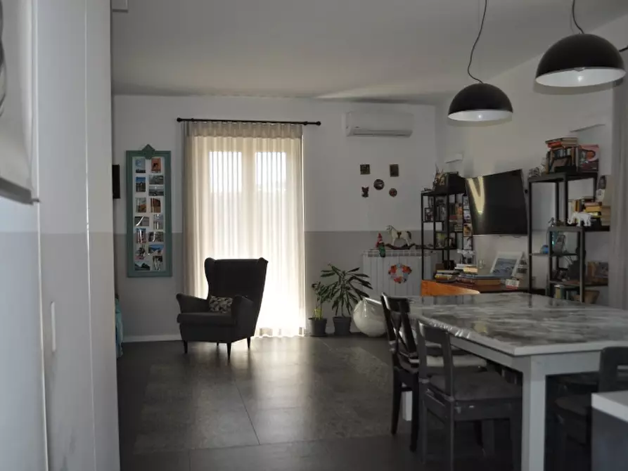 Immagine 3 di Appartamento in vendita  in via del Giglio a Vasto