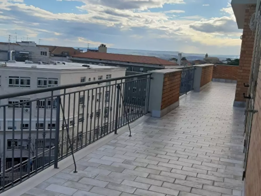 Immagine 19 di Appartamento in vendita  in via Catullo a Vasto