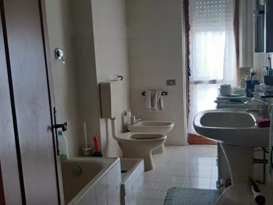 Immagine 10 di Appartamento in vendita  in via Catullo a Vasto