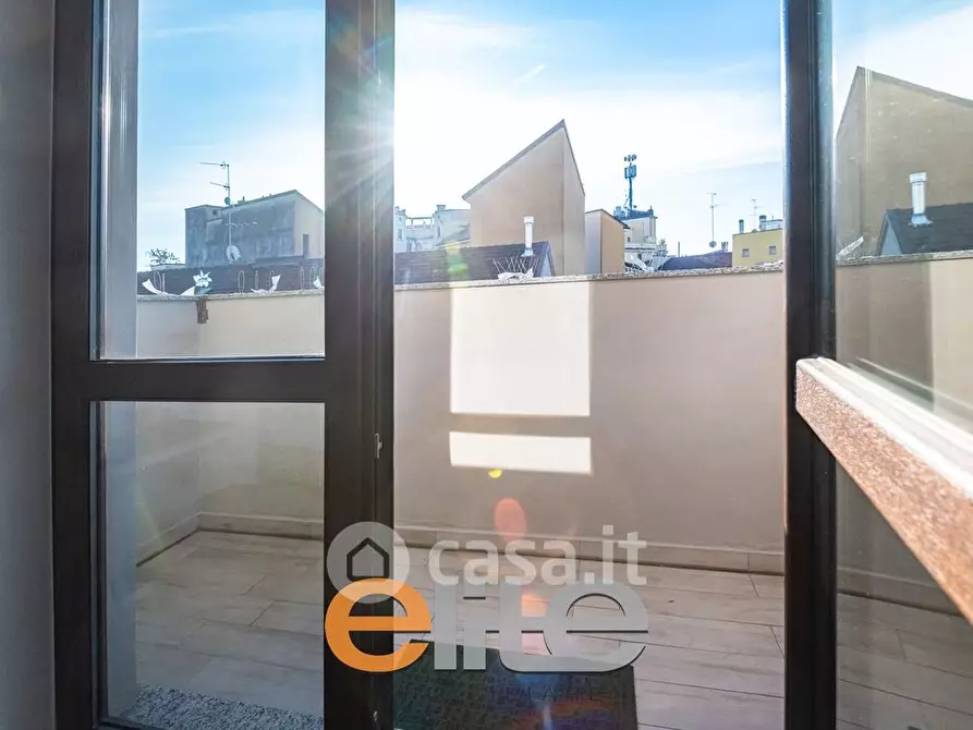 Immagine 22 di Attico in vendita  in Via Popoli Uniti 26 a Milano