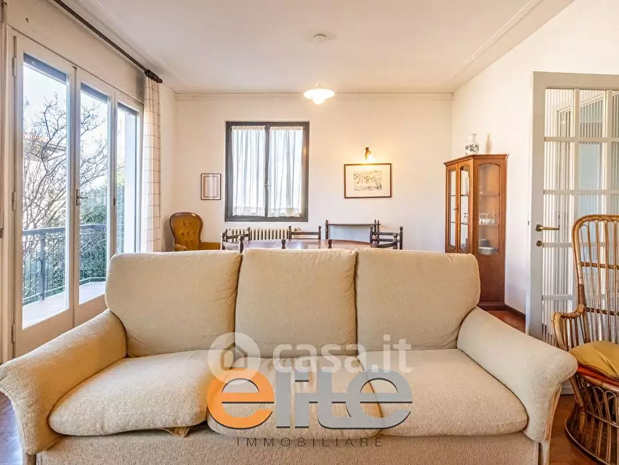 Immagine 11 di Villa in vendita  in Via al Bacco 44 a Colico