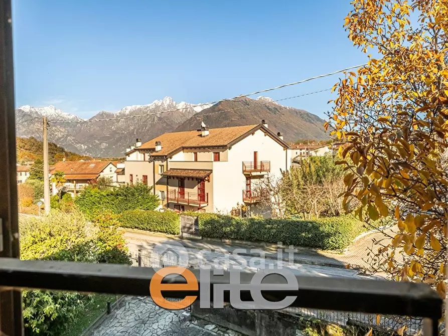 Immagine 22 di Villa in vendita  in Via al Bacco 44 a Colico