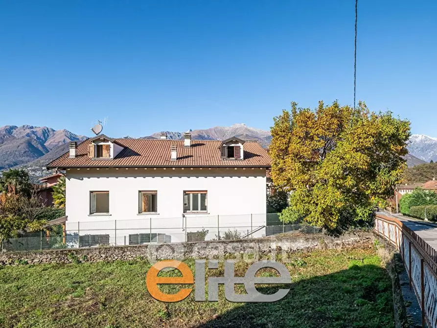 Immagine 25 di Villa in vendita  in Via al Bacco 44 a Colico