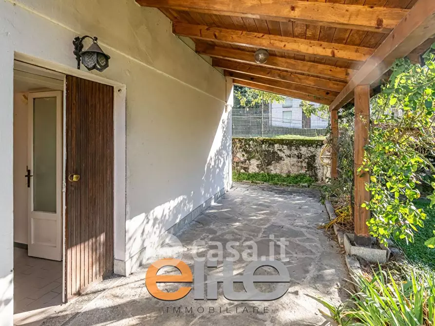 Immagine 28 di Villa in vendita  in Via al Bacco 44 a Colico