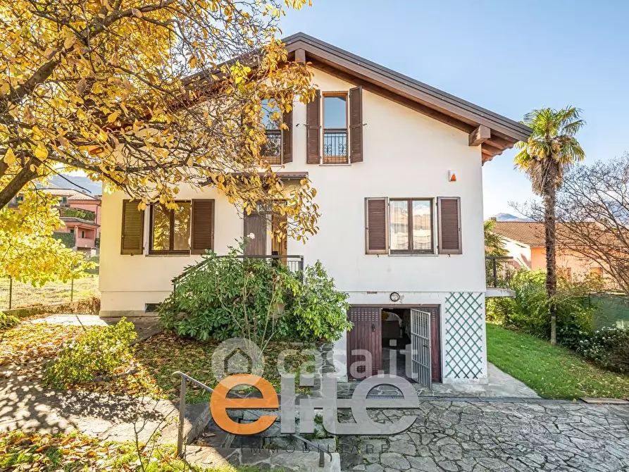 Immagine 7 di Villa in vendita  in Via al Bacco 44 a Colico