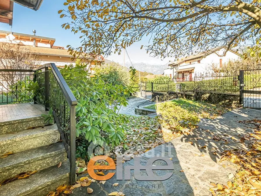 Immagine 8 di Villa in vendita  in Via al Bacco 44 a Colico
