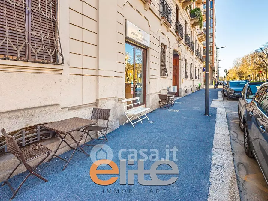 Immagine 20 di Attività commerciale in vendita  in Corso Sempione 17 a Milano