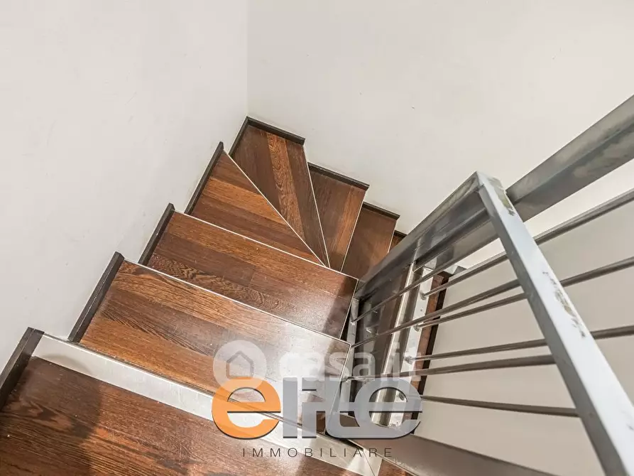 Immagine 16 di Attività commerciale in vendita  in Viale Tunisia 2 a Milano