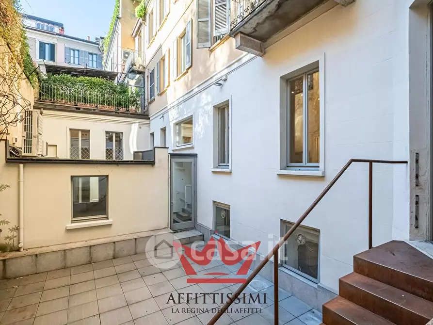 Immagine 12 di Ufficio in affitto  in Via Aurelio Saffi 9 a Milano