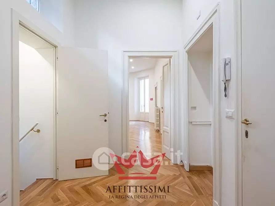 Immagine 4 di Ufficio in affitto  in Via Aurelio Saffi 9 a Milano