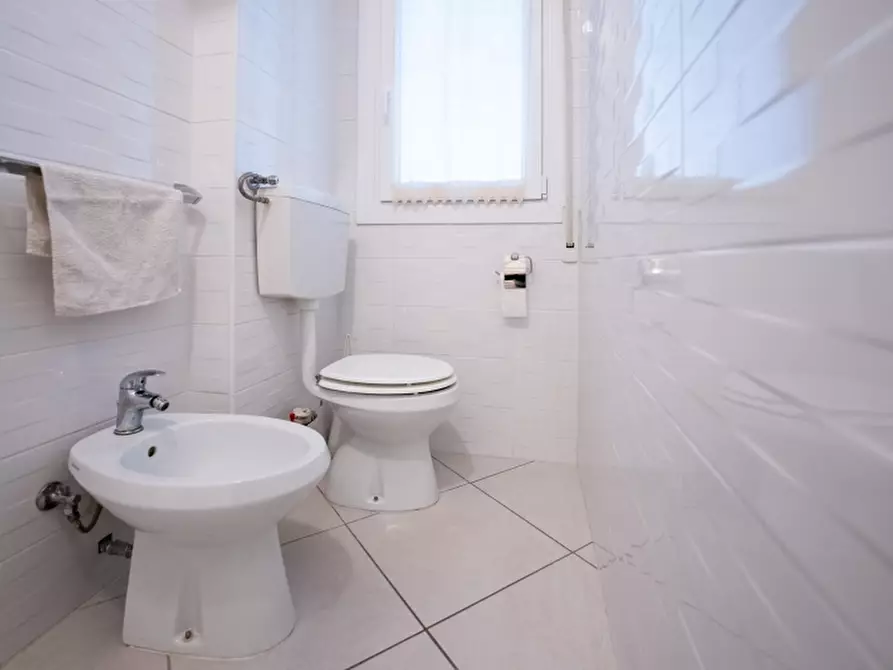 Immagine 29 di Appartamento in vendita  in lARGO cARAVAGGIO 9 a Comacchio