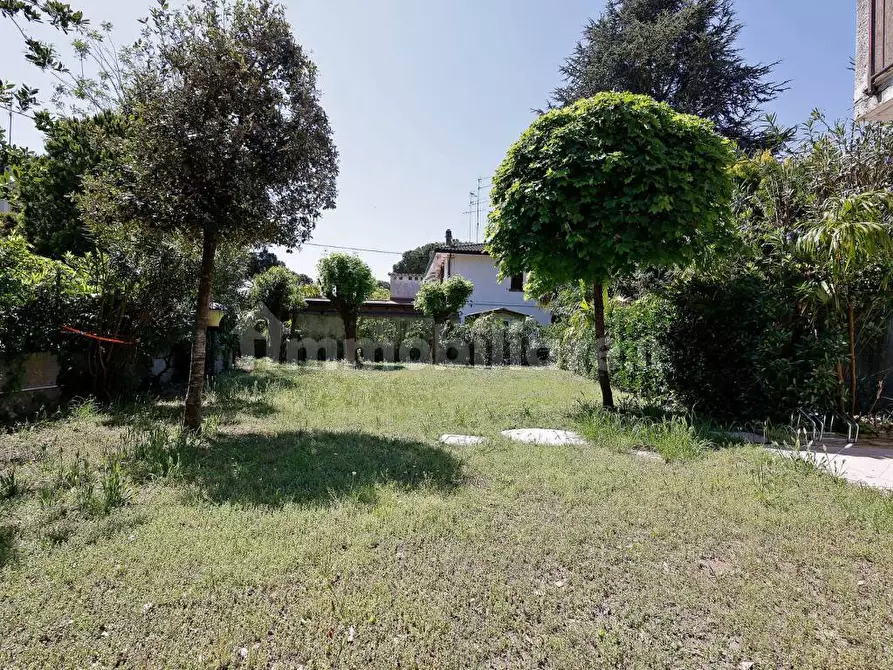 Immagine 3 di Villa in vendita  in Viale Raffaello Sanzio 75 a Comacchio