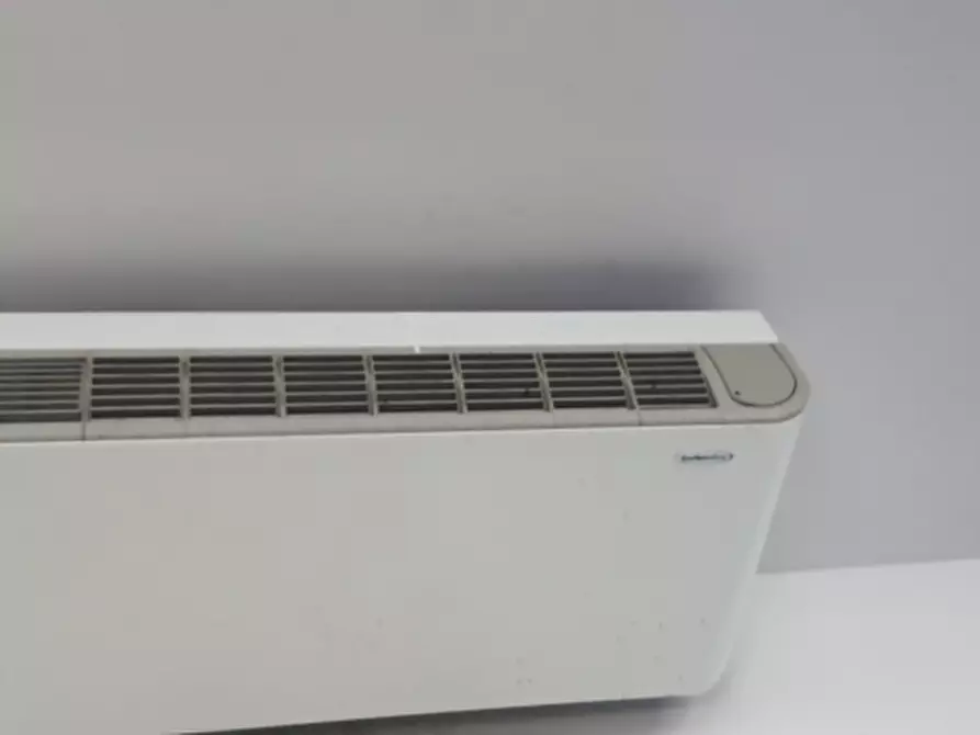 Immagine 4 di Locale commerciale in vendita  in strada cenerente a Perugia