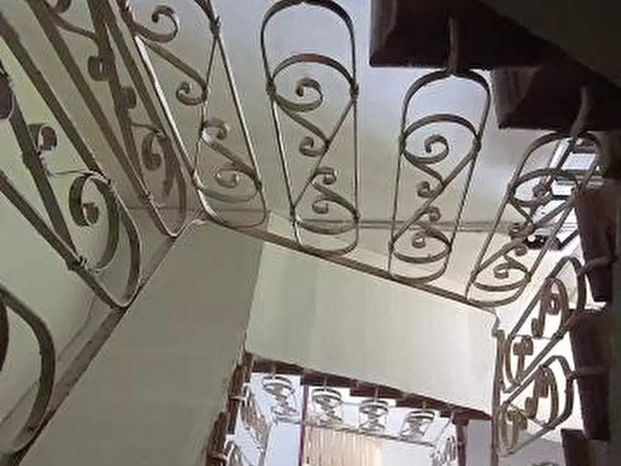 Immagine 28 di Villa in vendita  in VIA EUGUBINA 10 a Perugia