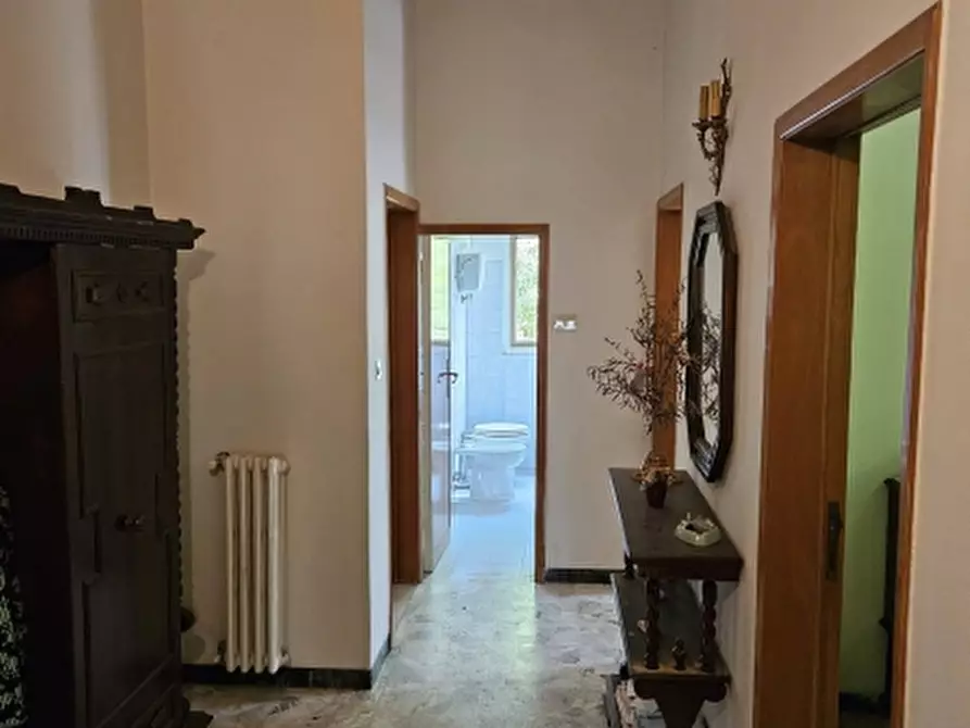 Immagine 10 di Villa in vendita  in VIA EUGUBINA 10 a Perugia