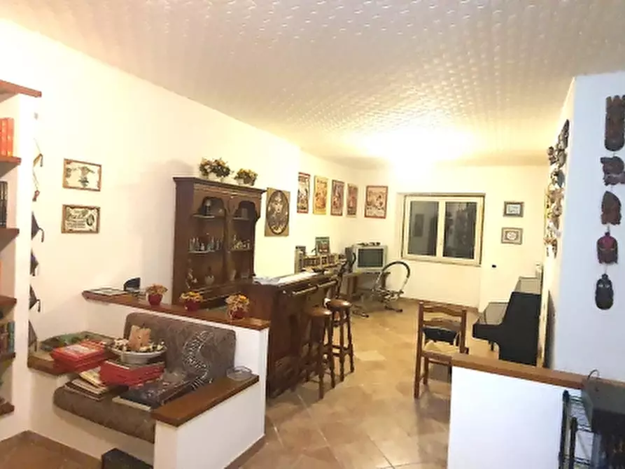 Immagine 6 di Villa in vendita  in VIA MARZABOTTO a Perugia