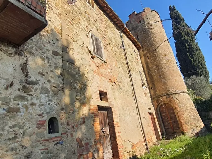 Immagine 14 di Castello in vendita  in VIA TRASIMENO a Perugia