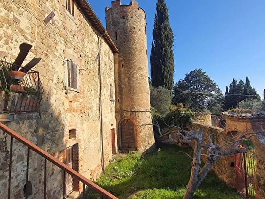 Immagine 16 di Castello in vendita  in VIA TRASIMENO a Perugia