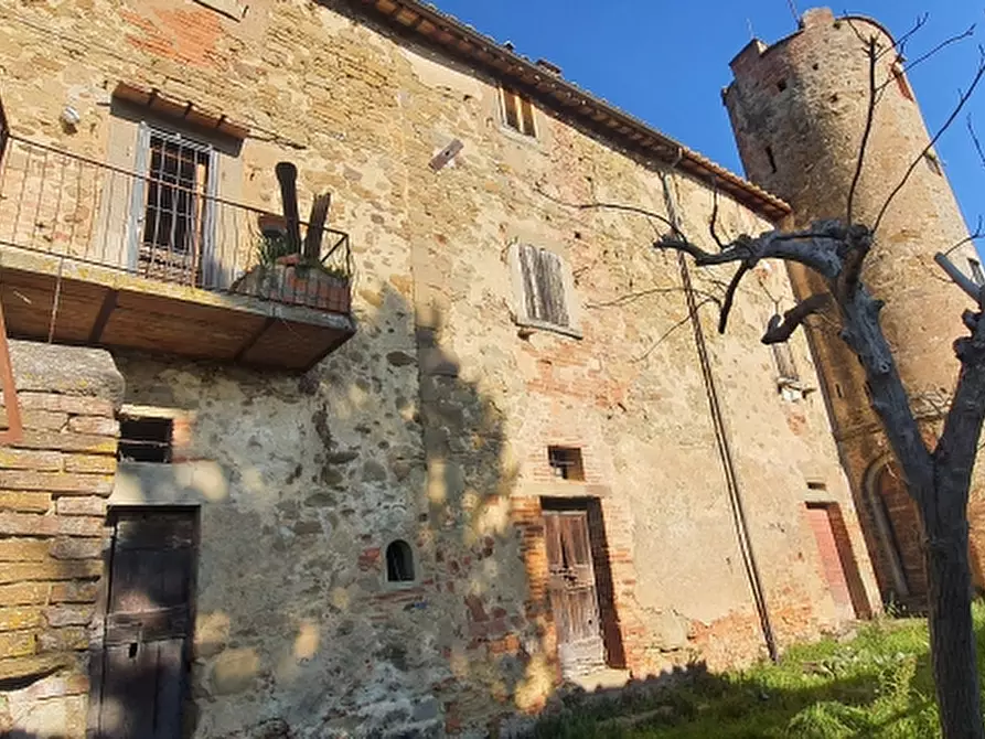 Immagine 9 di Castello in vendita  in VIA TRASIMENO a Perugia
