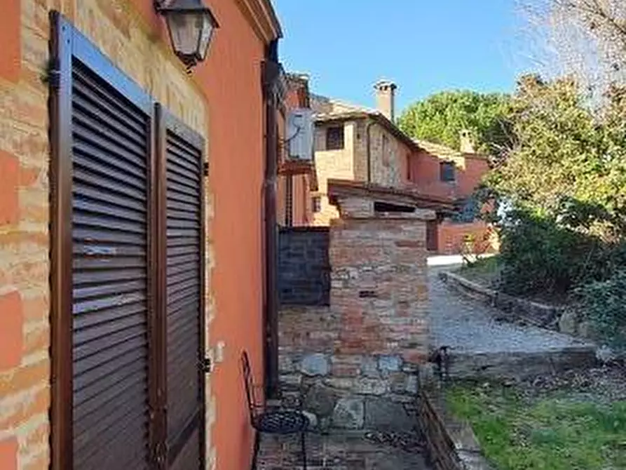 Immagine 7 di Agriturismo in vendita  in VIALE TRASIMENO a Valfabbrica
