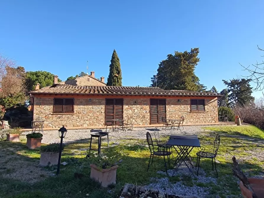 Immagine 12 di Agriturismo in vendita  in VIALE TRASIMENO a Valfabbrica