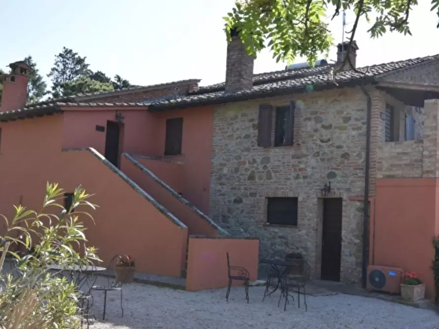 Immagine 7 di Agriturismo in vendita  in VIALE TRASIMENO a Perugia