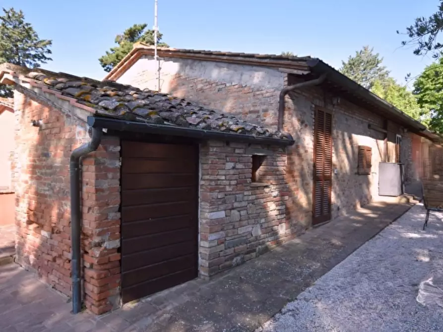 Immagine 8 di Agriturismo in vendita  in VIALE TRASIMENO a Perugia