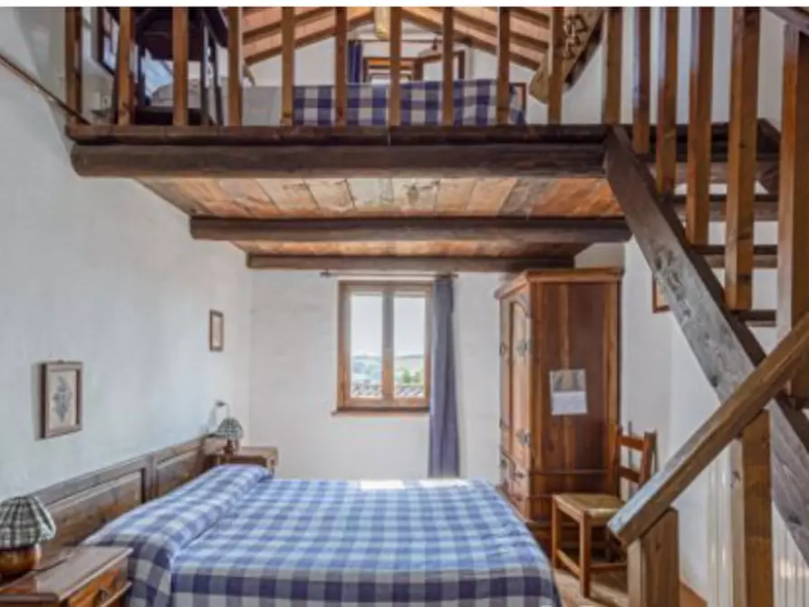 Immagine 26 di Agriturismo in vendita  in VIALE TRASIMENO a Perugia