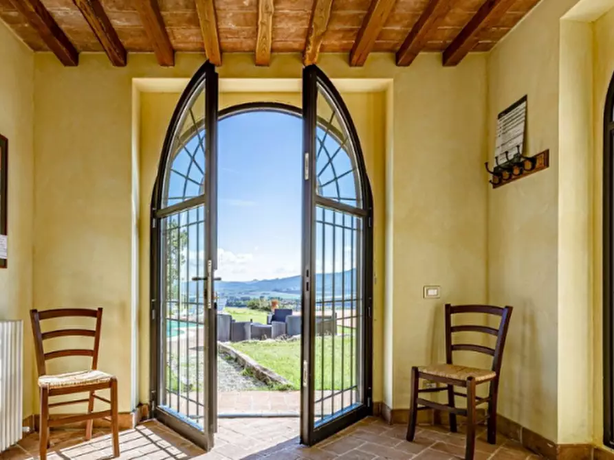 Immagine 3 di Agriturismo in vendita  in VIALE TRASIMENO a Perugia