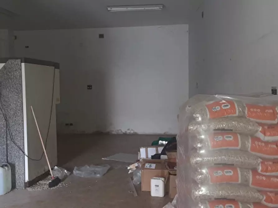 Immagine 2 di Magazzino in affitto  in via san marco a Perugia