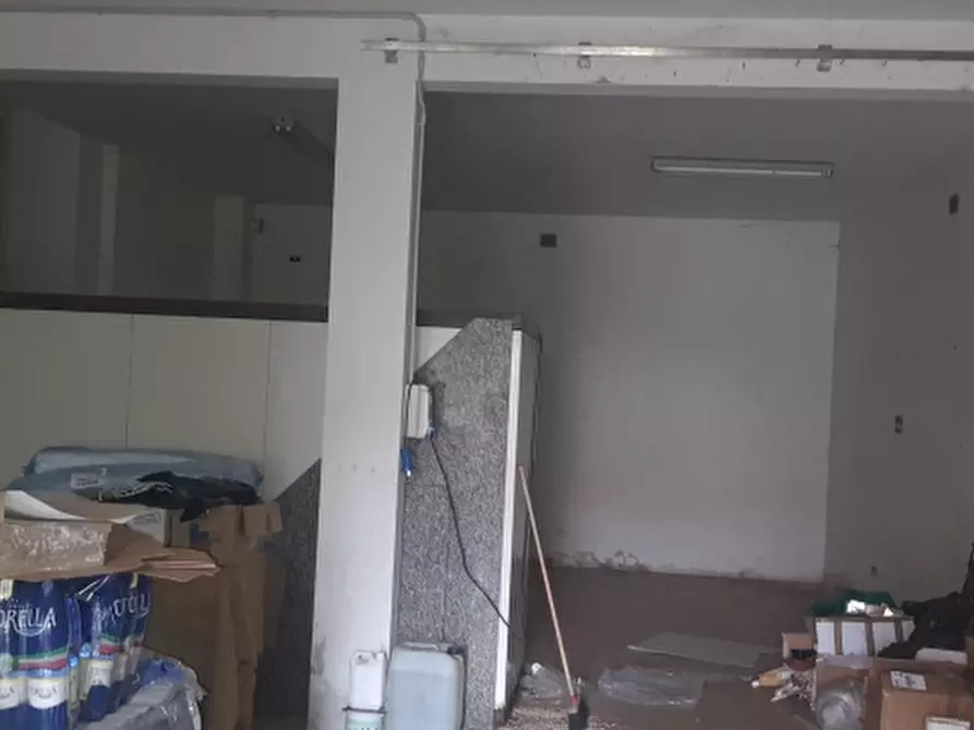 Immagine 4 di Magazzino in affitto  in via san marco a Perugia