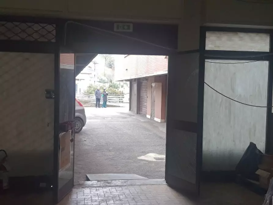 Immagine 6 di Magazzino in affitto  in via san marco a Perugia