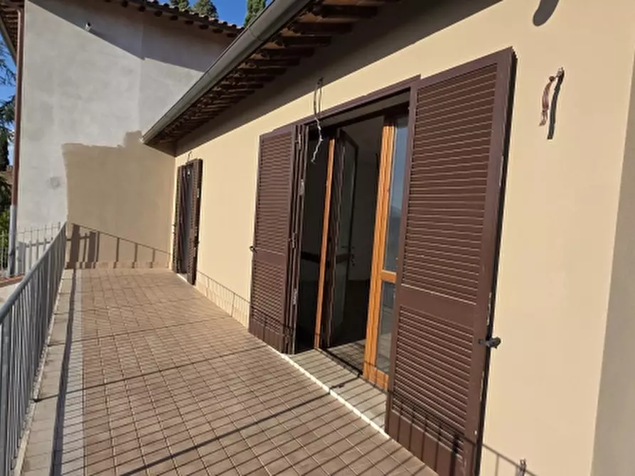 Immagine 5 di Villa in vendita  in STRADA DI PREPO 40 a Perugia