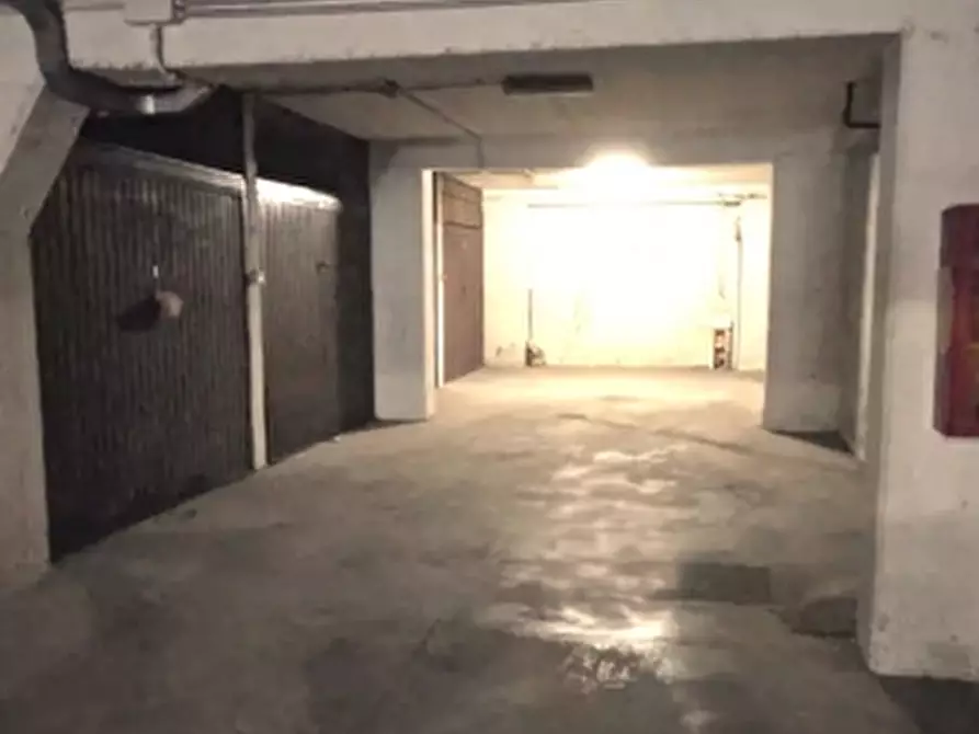 Immagine 3 di Garage in vendita  in via luigi rizzo a Perugia