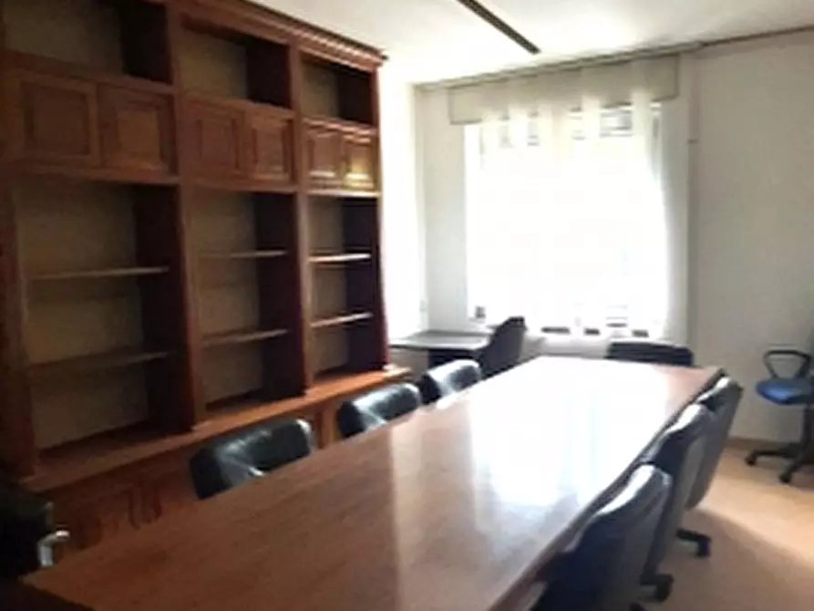Immagine 17 di Ufficio in affitto  in via m. angeloni 1/c a Perugia
