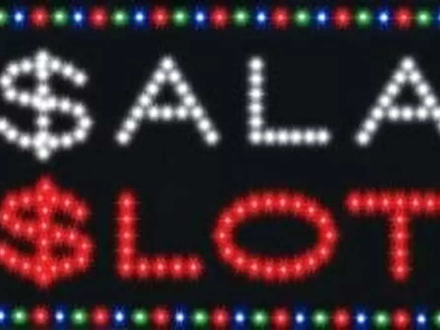 Immagine 3 di Attività commerciale in vendita  in via pievaiola 41/c a Perugia