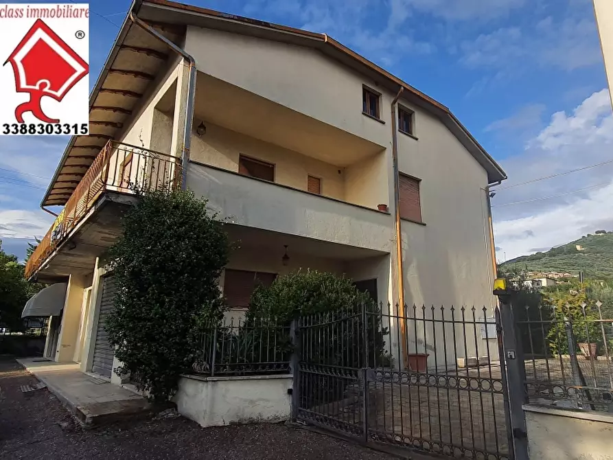 Immagine 1 di Casa indipendente in vendita  in via borgo trevi a Trevi