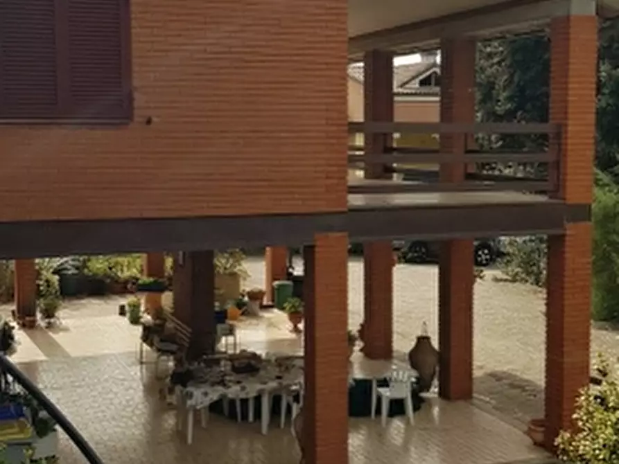 Immagine 11 di Villa in vendita  in STRADA PILA a Perugia