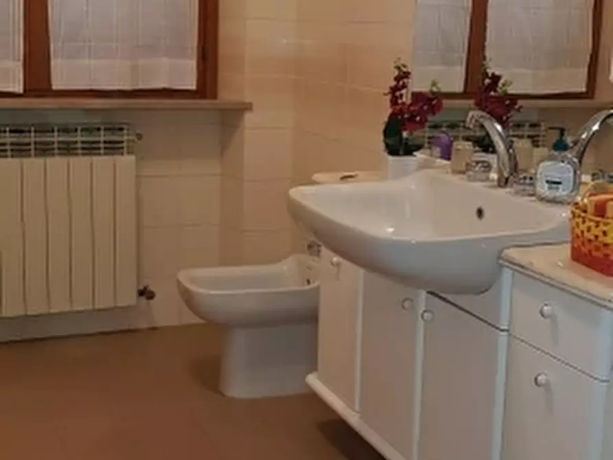 Immagine 21 di Villa in vendita  in STRADA PILA a Perugia